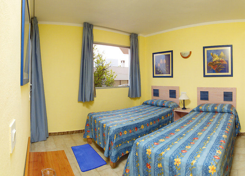 Apartamentos Mira Mola Figueretas Экстерьер фото