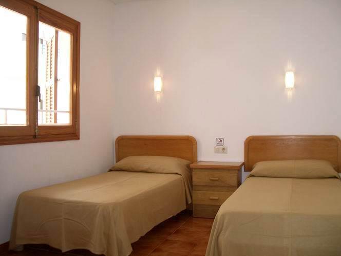 Apartamentos Mira Mola Figueretas Номер фото