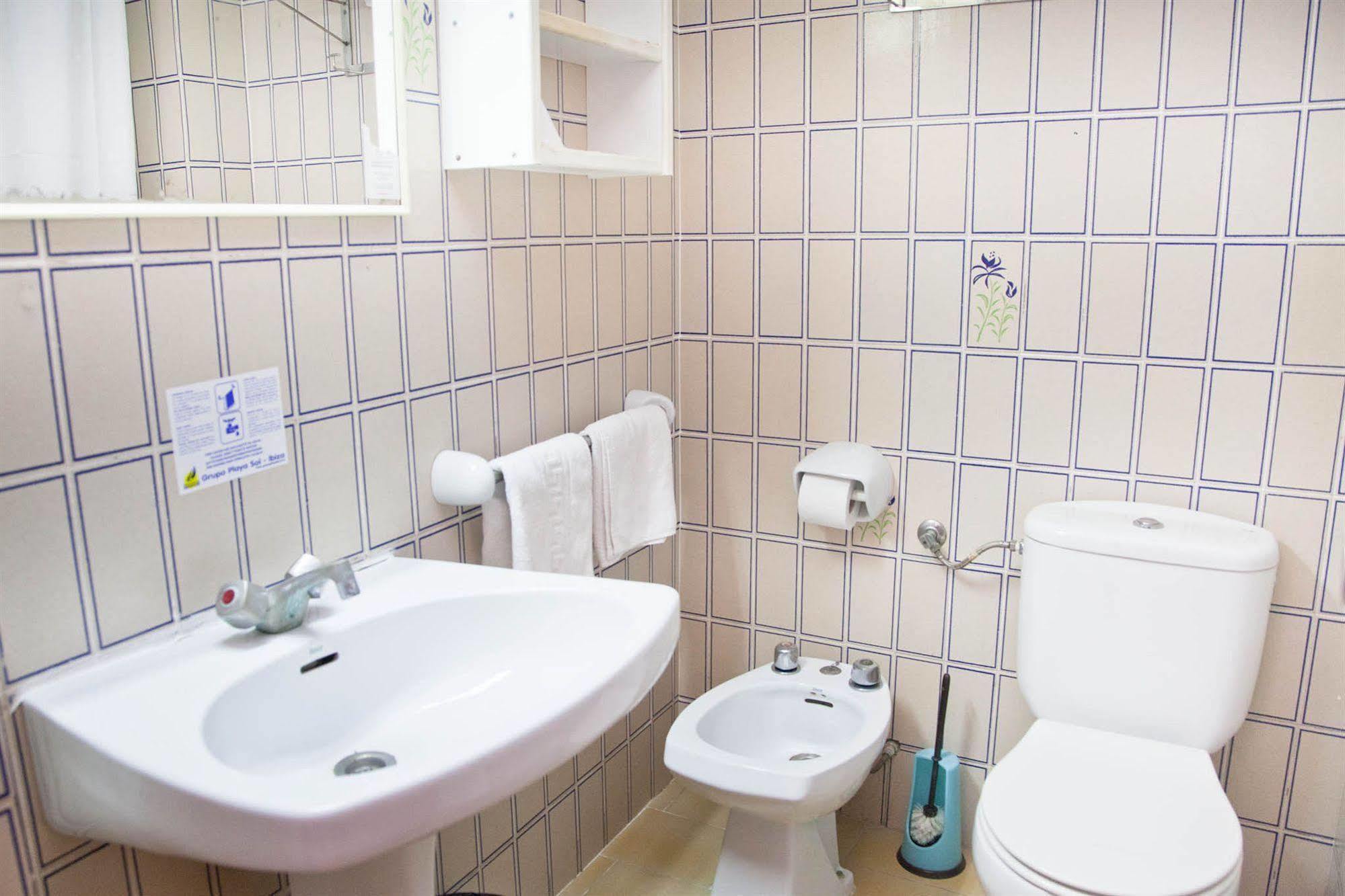 Apartamentos Mira Mola Figueretas Экстерьер фото